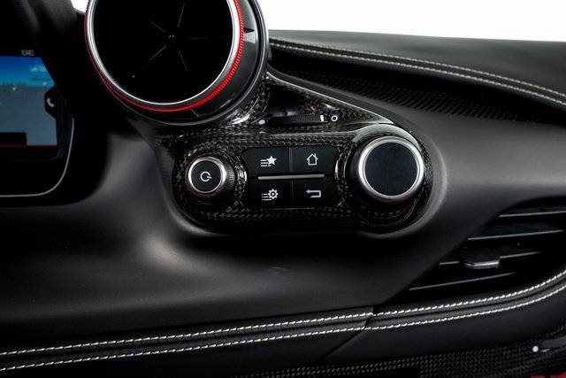 Used 2022 Ferrari F8 Tributo image 41