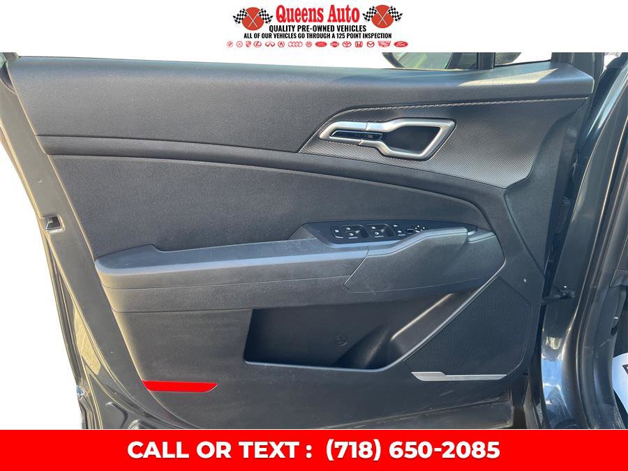 Used 2023 Kia Sportage LX image 23