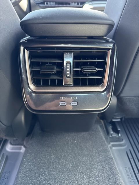 Used 2024 Toyota Crown XLE image 12