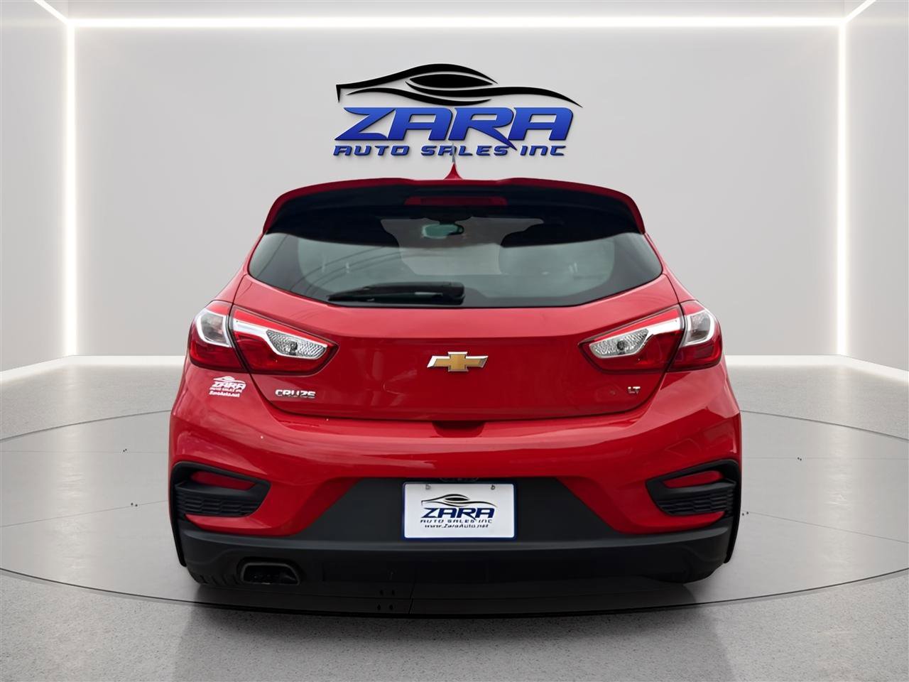 Used 2017 Chevrolet Cruze LT w/ Sun And Sound Package FWD image 7