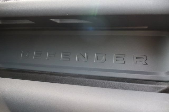 Used 2023 Land Rover Defender 130 X-Dynamic SE AWD/4WD image 58