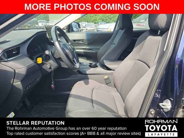 Used 2024 Toyota Venza LE AWD/4WD image 7