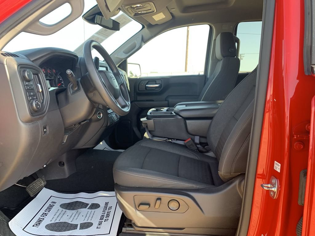 Certified 2024 Chevrolet Silverado 1500 Custom Trail Boss w/ Dark Appearance Package AWD/4WD image 17