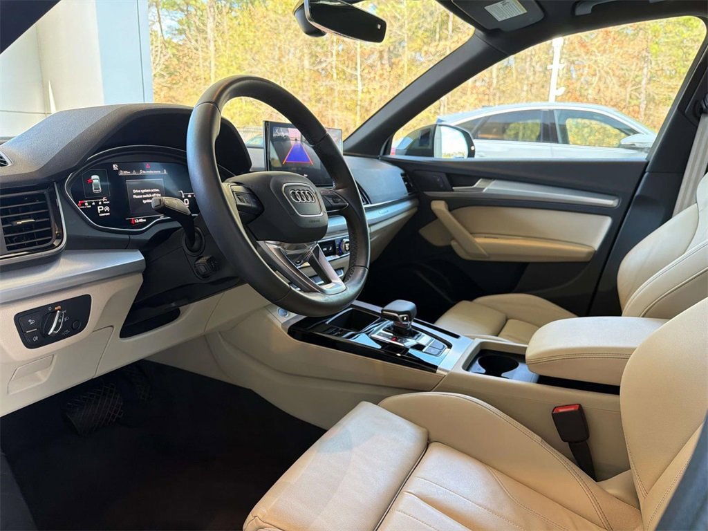 Used 2025 Audi Q5 2.0T Premium w/ Convenience Plus Package image 7