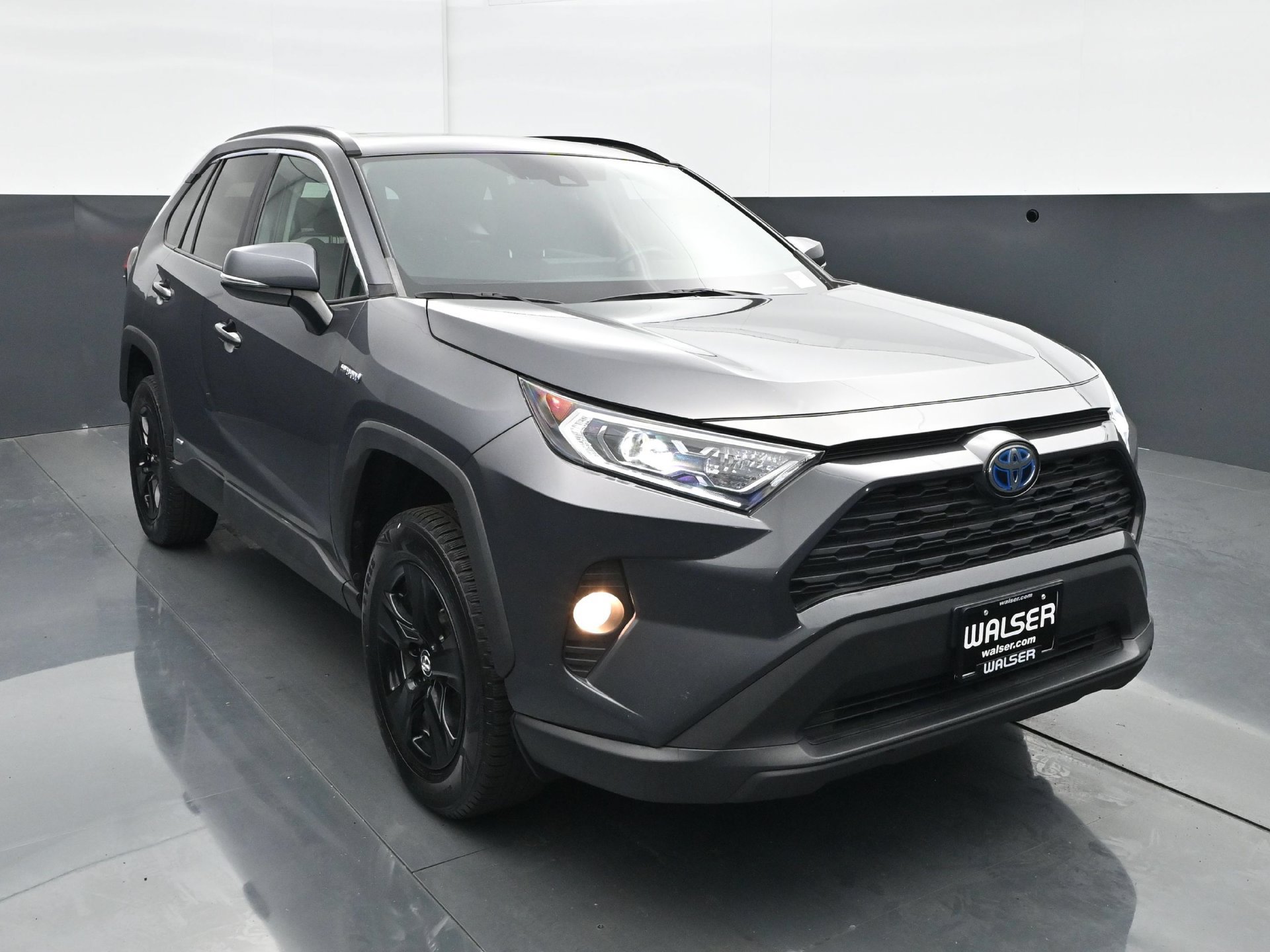 Used 2020 Toyota RAV4 XLE w/ Convenience Package AWD/4WD image 11