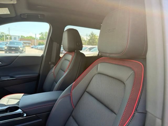 New 2027 Chevrolet Equinox RS w/ Convenience Package III AWD/4WD image 13