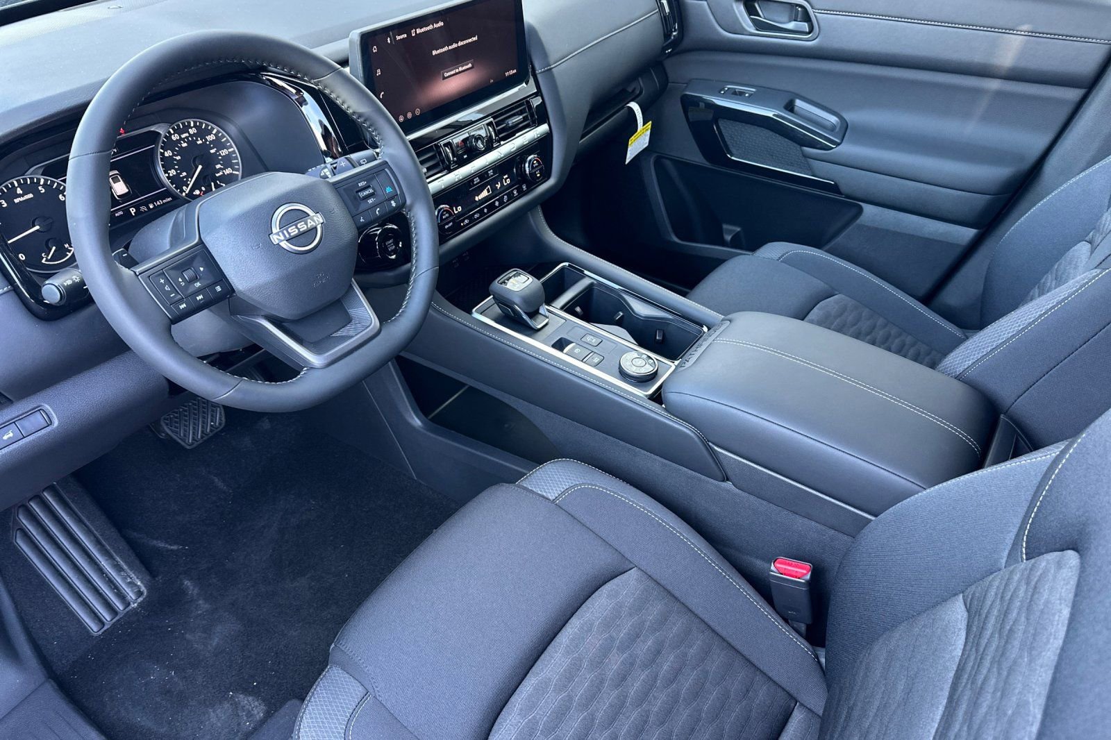 New 2026 Nissan Pathfinder SV w/ Cargo Package image 7