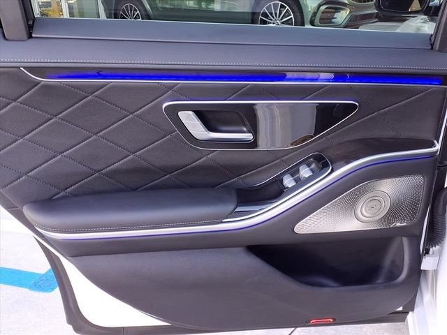 Used 2024 Mercedes-Benz S 580 4MATIC Sedan image 8