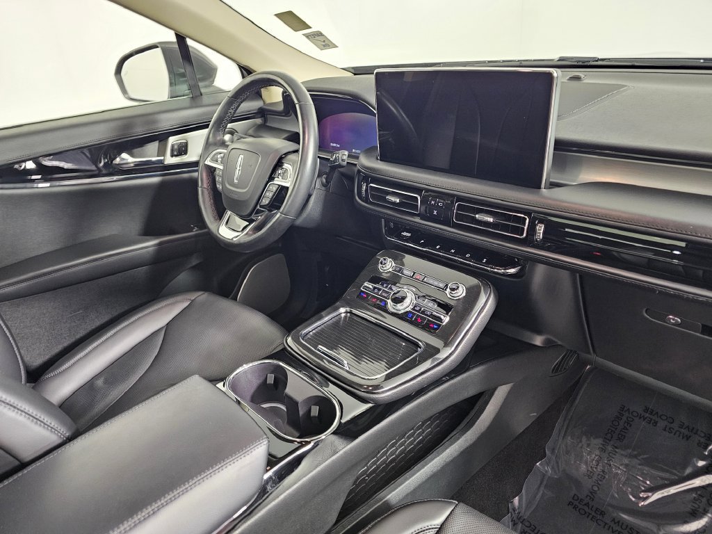 Certified 2023 Lincoln Nautilus Reserve w/ Equipment Group 202A AWD/4WD image 10