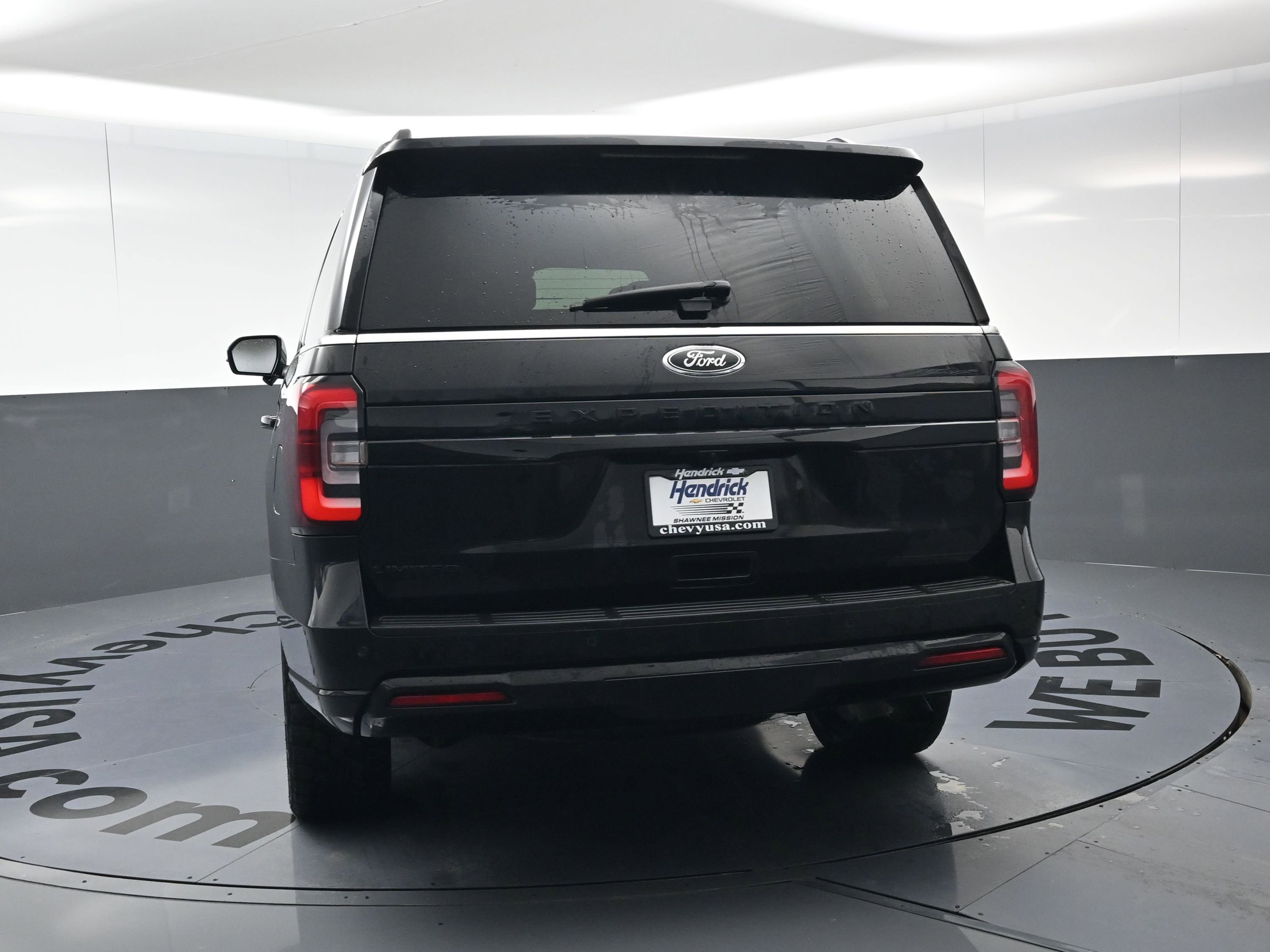 Used 2022 Ford Expedition Limited image 8