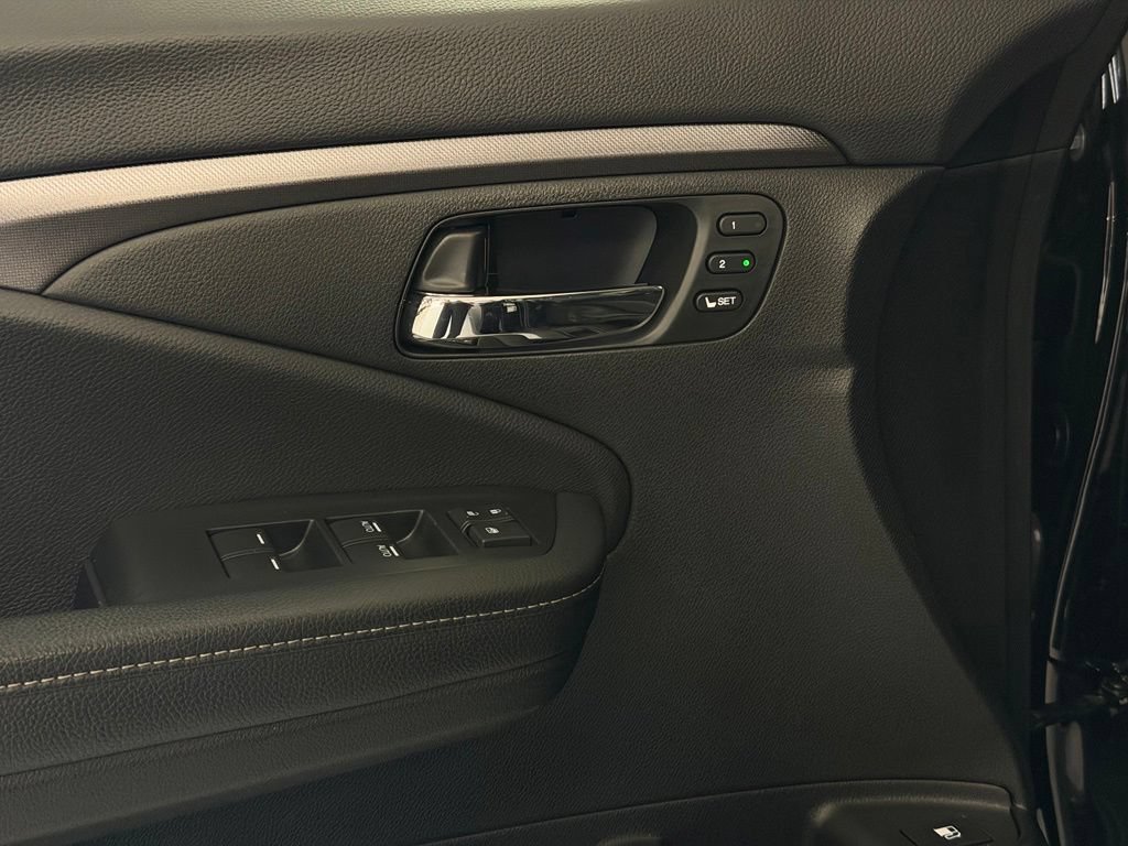 Used 2023 Honda Ridgeline RTL-E image 13