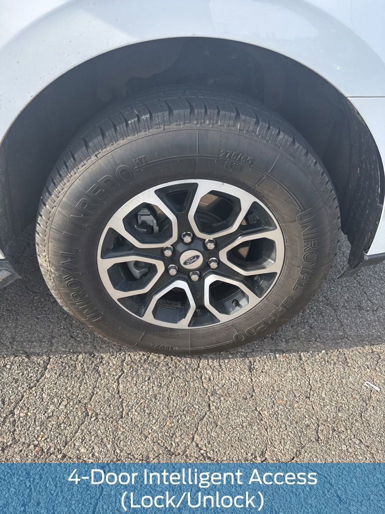 Used 2023 Ford Expedition Max XLT image 15