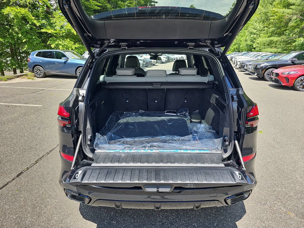 New 2026 BMW X5 xDrive50e w/ M Sport Package AWD/4WD image 23