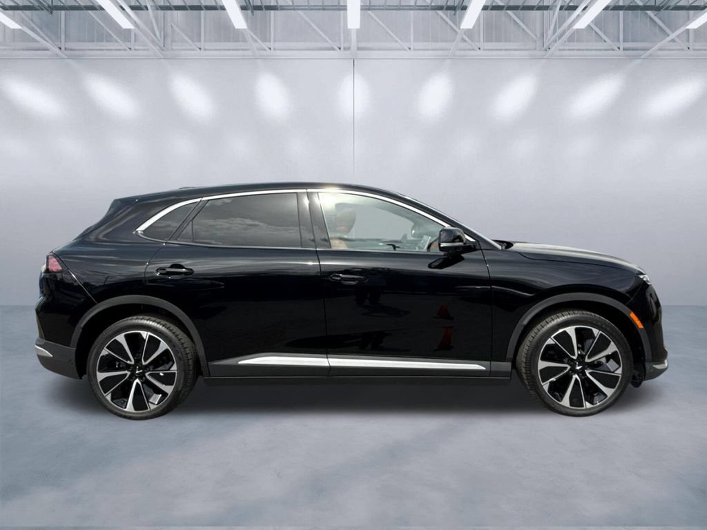 New 2025 VinFast VF 8 Plus AWD/4WD image 3