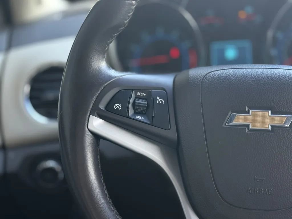 Used 2015 Chevrolet Cruze LT w/ Sun, Sound and Sport Package image 37