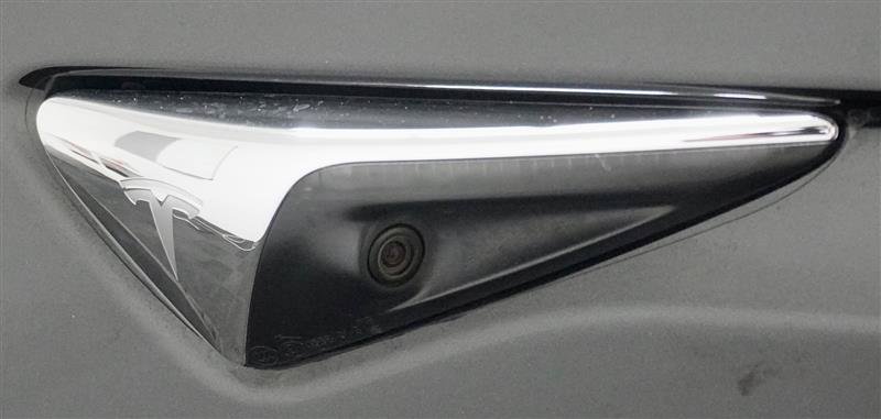 Used 2018 Tesla Model X 75D AWD/4WD image 39