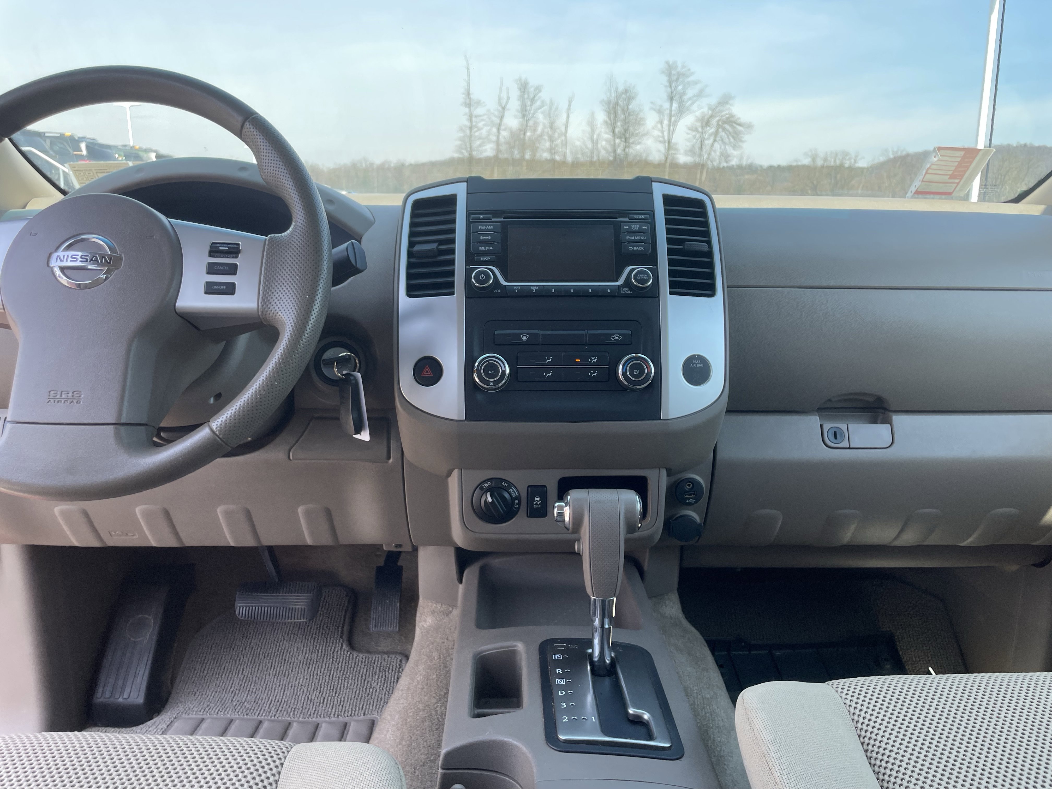 Used 2018 Nissan Frontier SV image 14