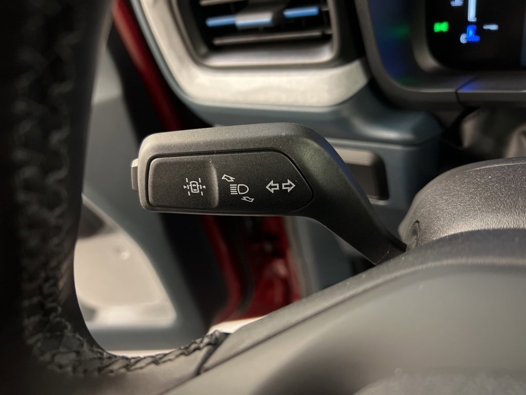 New 2025 Ford Maverick XLT w/ XLT Luxury Package image 18