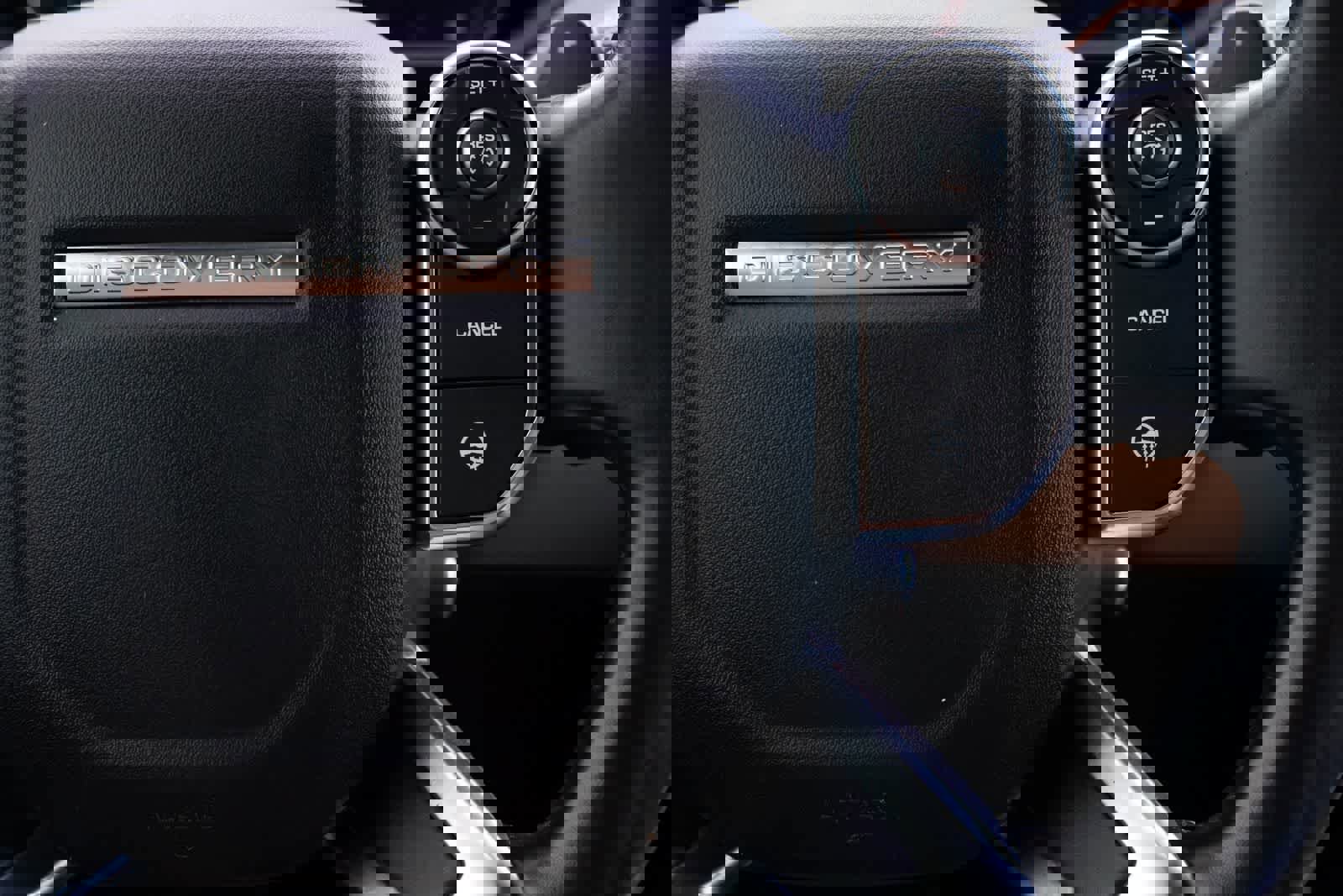 Used 2017 Land Rover Discovery HSE Luxury image 11