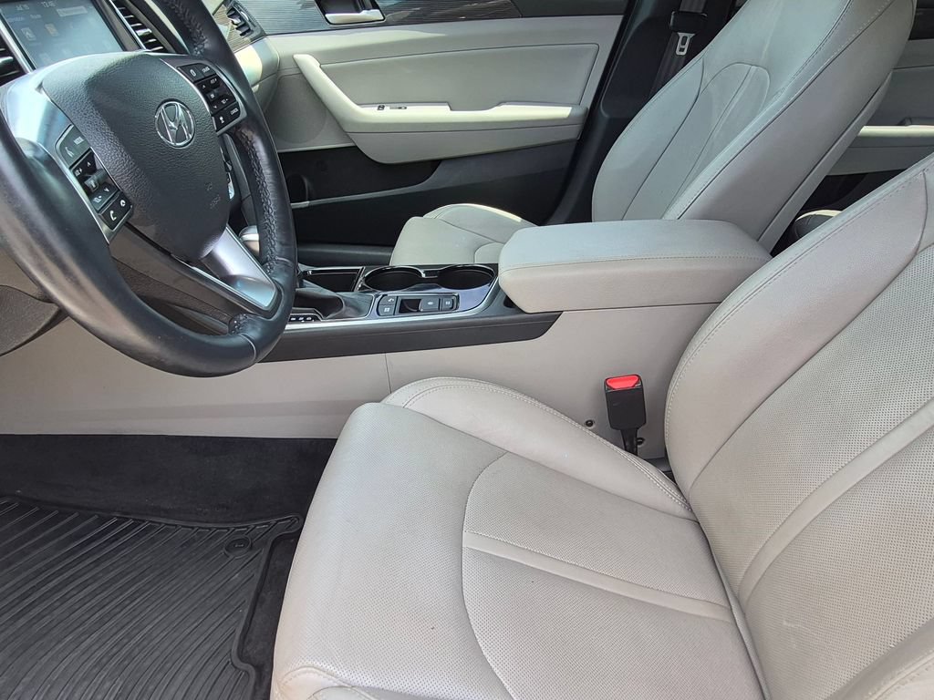 Used 2018 Hyundai Sonata Limited w/ Limited Ultimate Package 03 FWD image 12