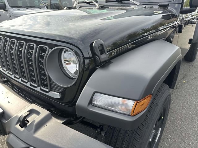 New 2026 Jeep Gladiator Sport AWD/4WD image 7
