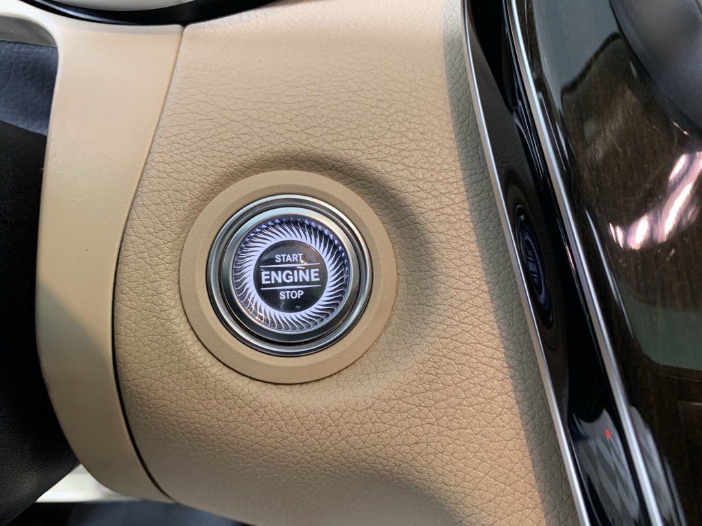 Used 2020 Mercedes-Benz C 300 Sedan image 18