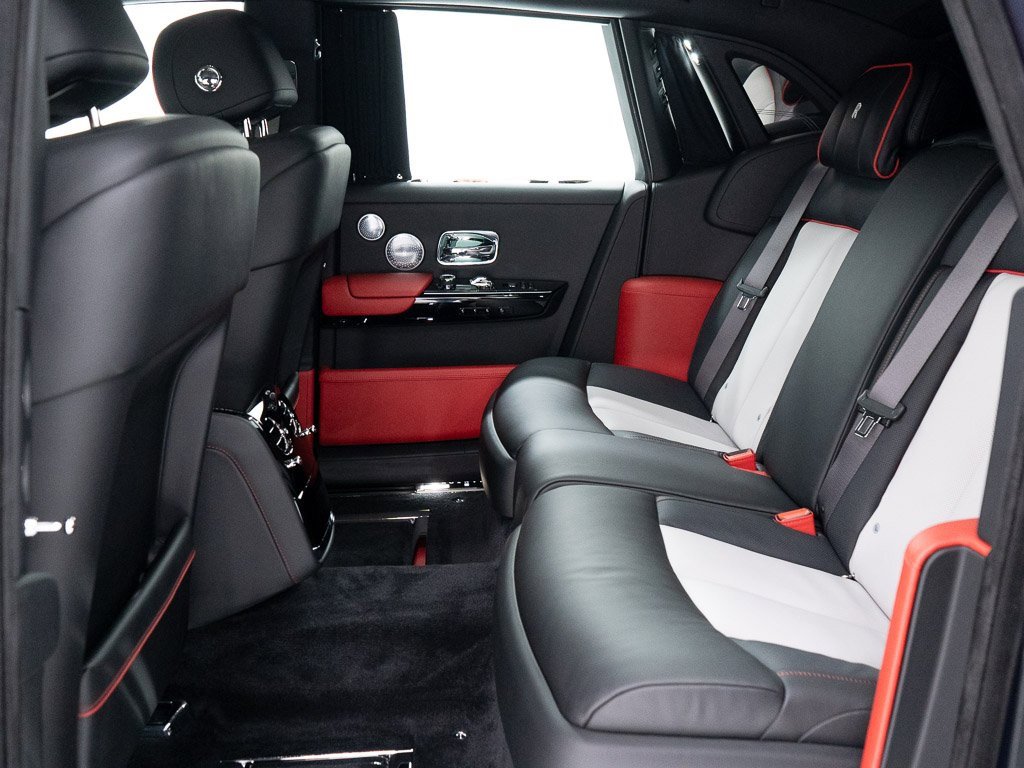 New 2026 Rolls-Royce Phantom Sedan image 24