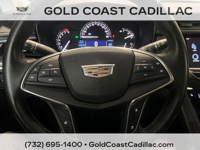 Used 2017 Cadillac XT5 Luxury w/ LPO, Wheel Lock Package AWD/4WD image 1
