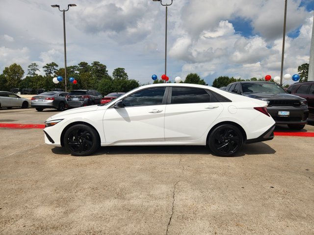 Used 2026 Hyundai Elantra Sport FWD image 4
