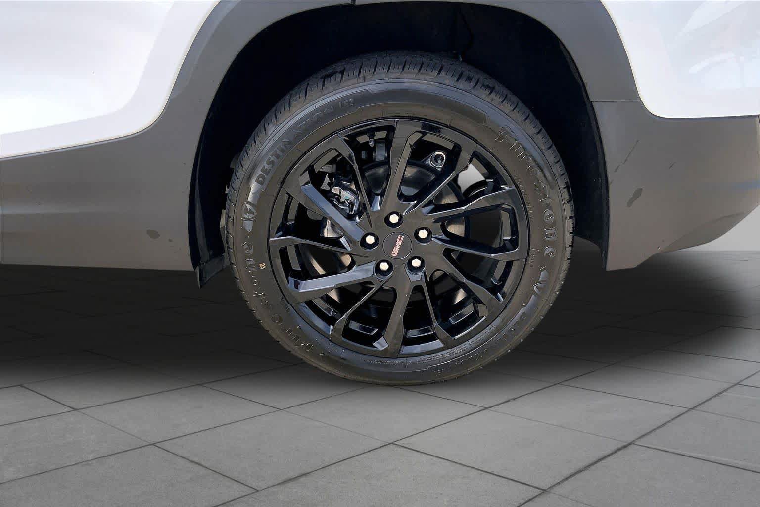 Certified 2023 GMC Terrain SLT w/ Elevation Edition FWD image 11