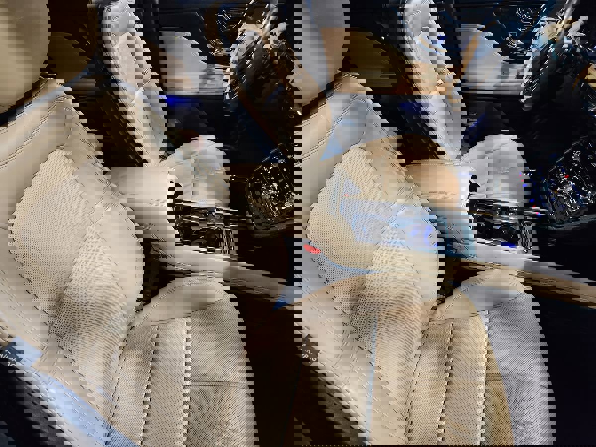 Used 2020 Lincoln Corsair Reserve w/ Elements Package FWD image 31