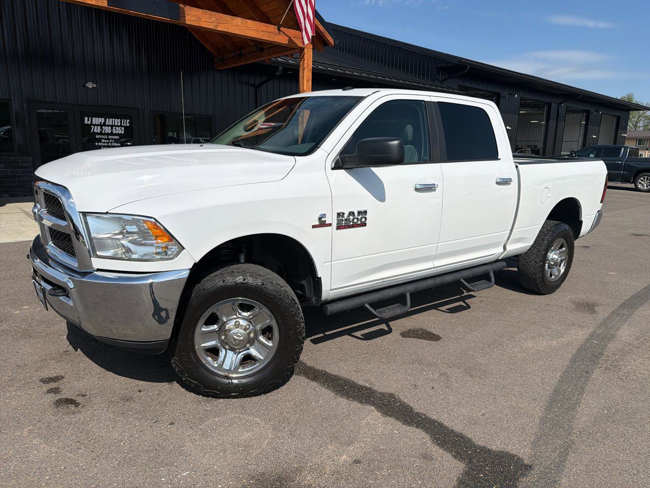 Used 2017 RAM 2500 SLT image 1