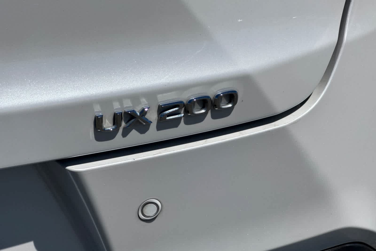 Used 2021 Lexus UX 200 w/ Accessory Package (Z1) FWD image 32