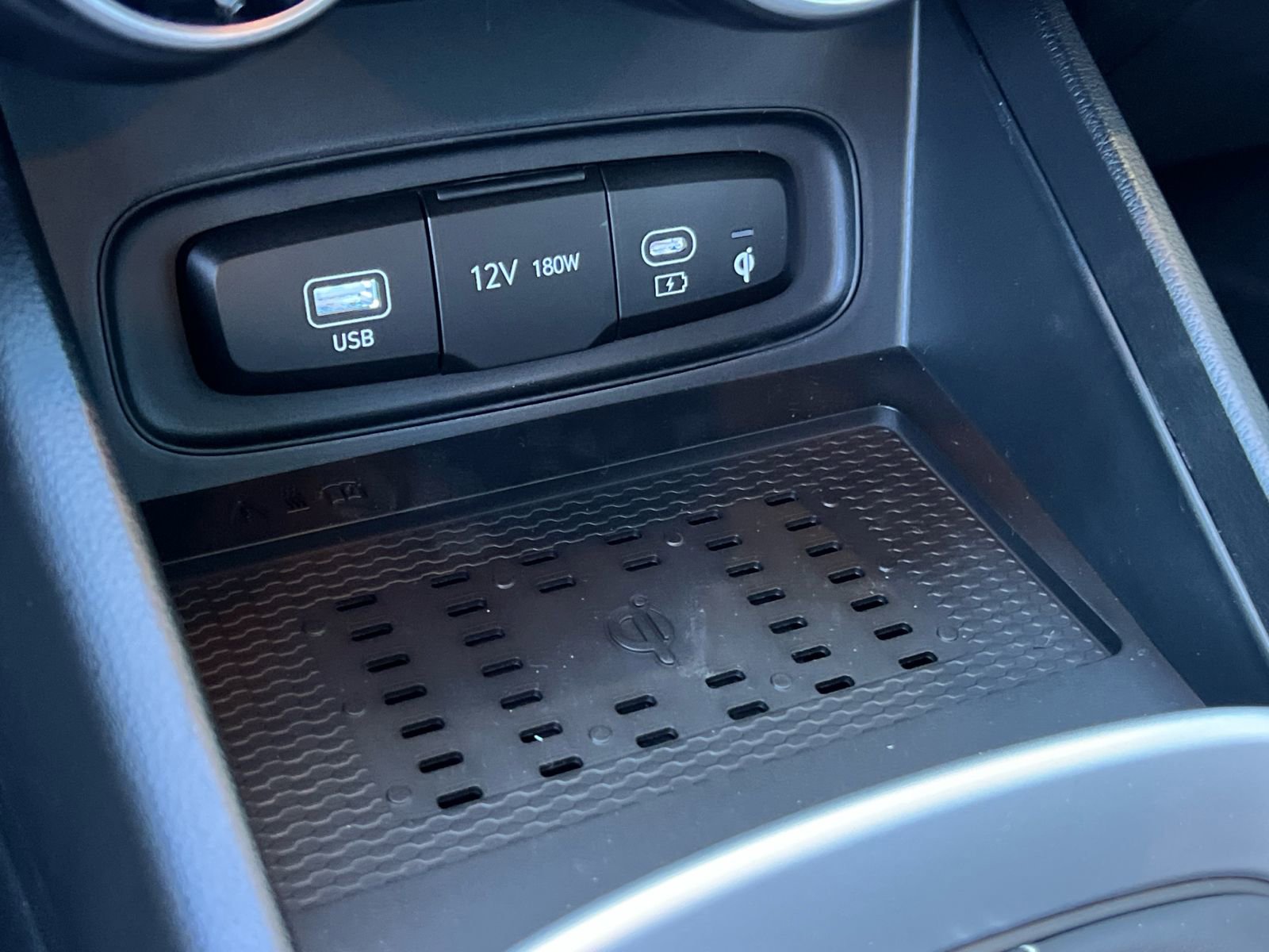 New 2026 Hyundai Venue SEL FWD image 26