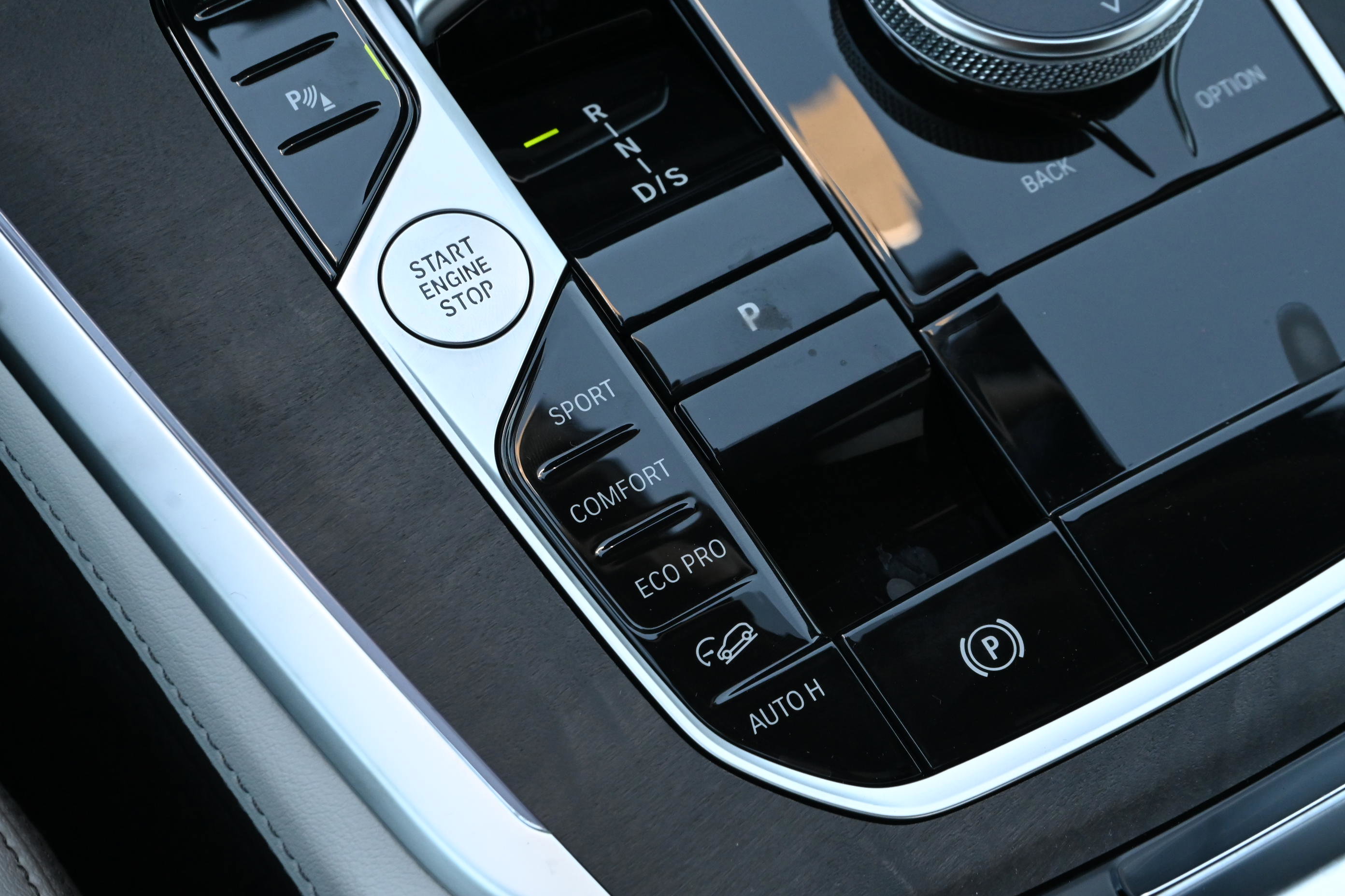 New 2026 BMW X5 xDrive40i AWD/4WD image 18