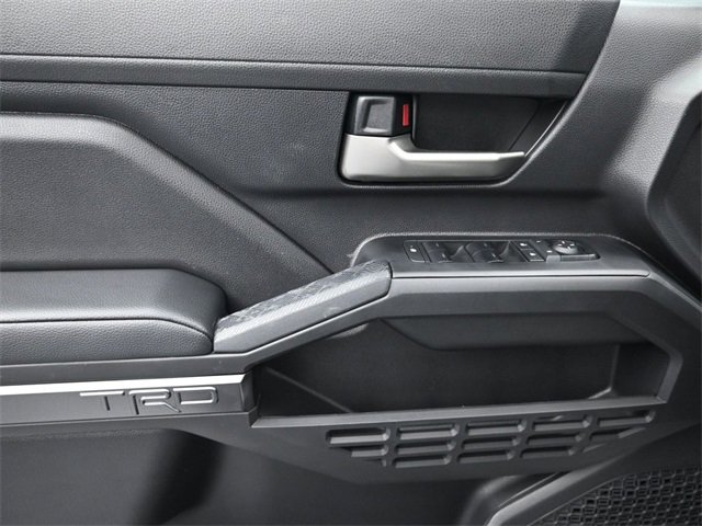 Used 2025 Toyota Tacoma TRD Sport image 21