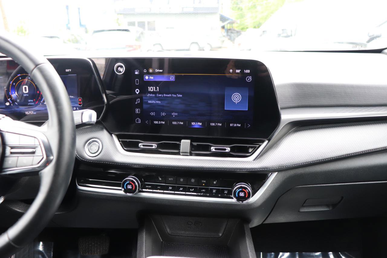 Used 2026 Chevrolet Equinox LT w/ Convenience Package II FWD image 19