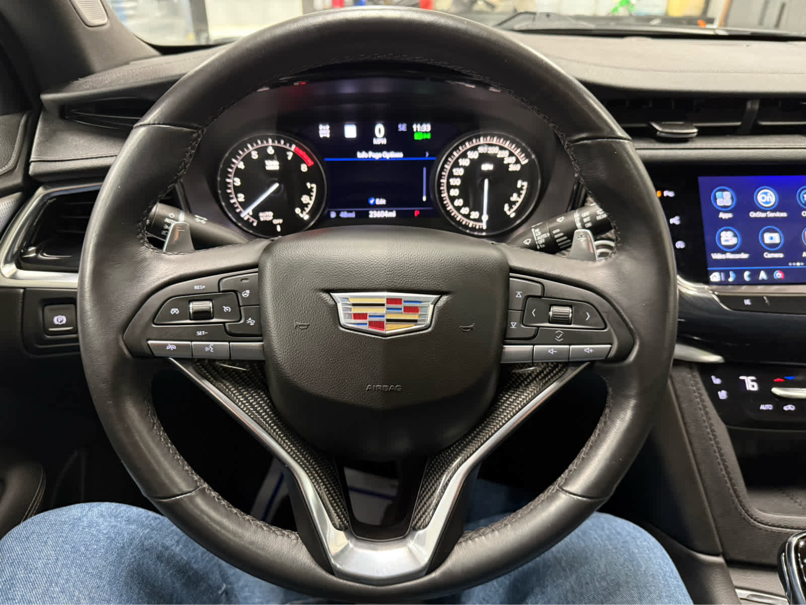 Used 2023 Cadillac XT6 Sport w/ Technology Package image 12