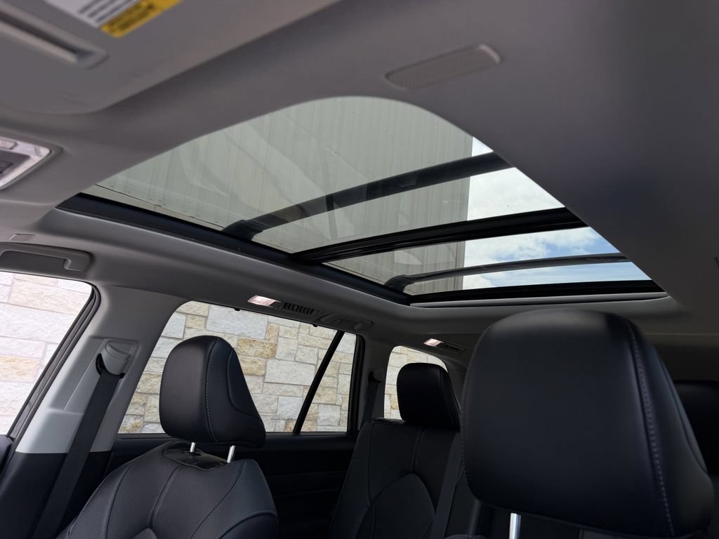 Used 2024 Toyota Grand Highlander FWD image 25