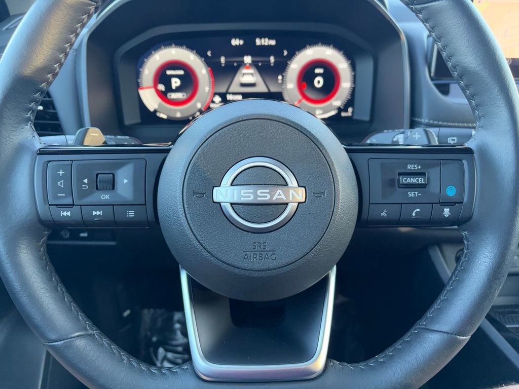 Used 2024 Nissan Rogue SL w/ SL Premium Package image 11