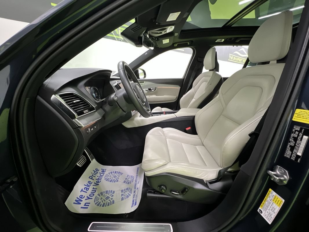 Used 2022 Volvo XC90 T8 R-Design w/ Advanced Package AWD/4WD image 17