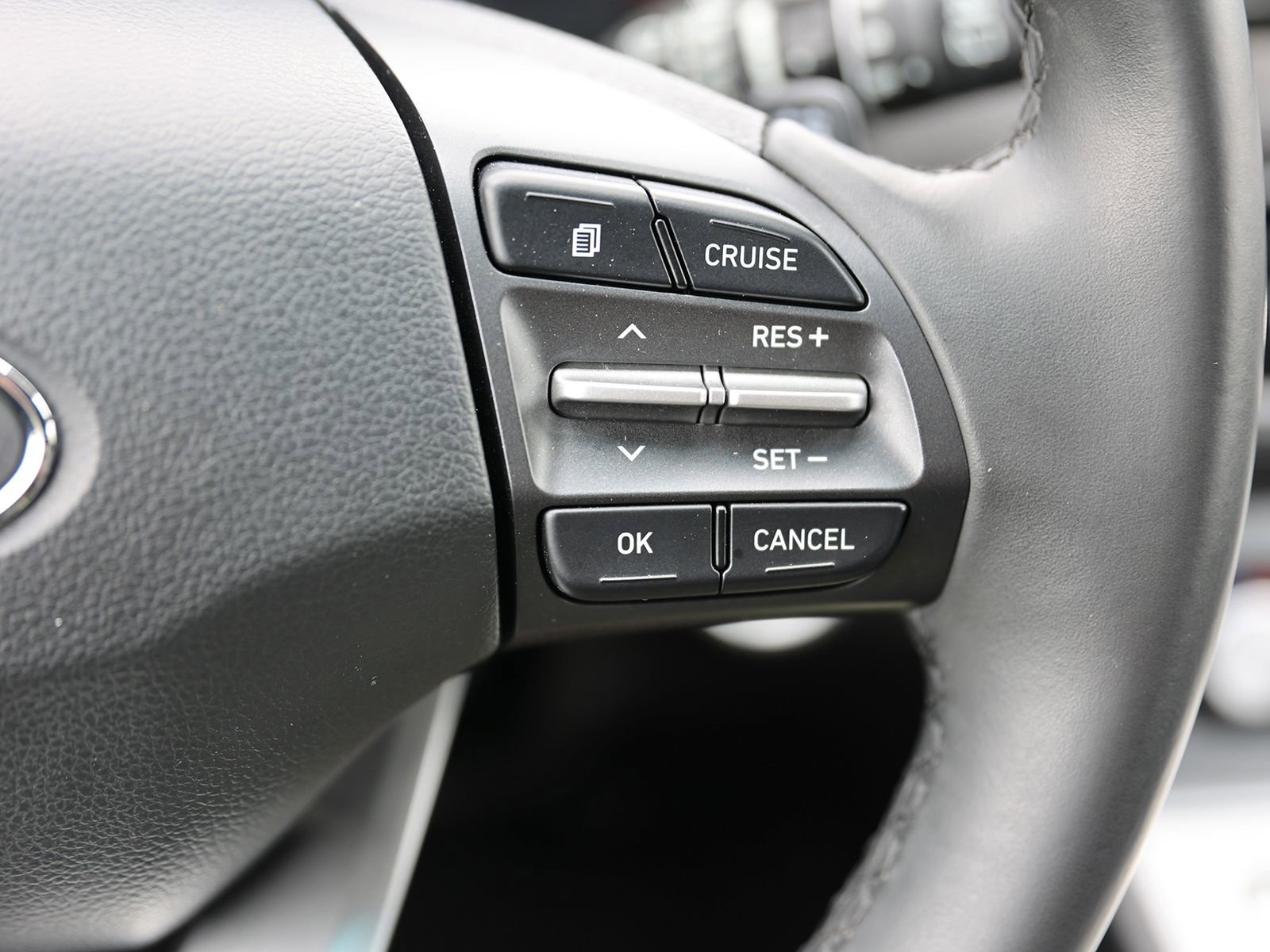 Certified 2021 Hyundai Kona Limited FWD image 37