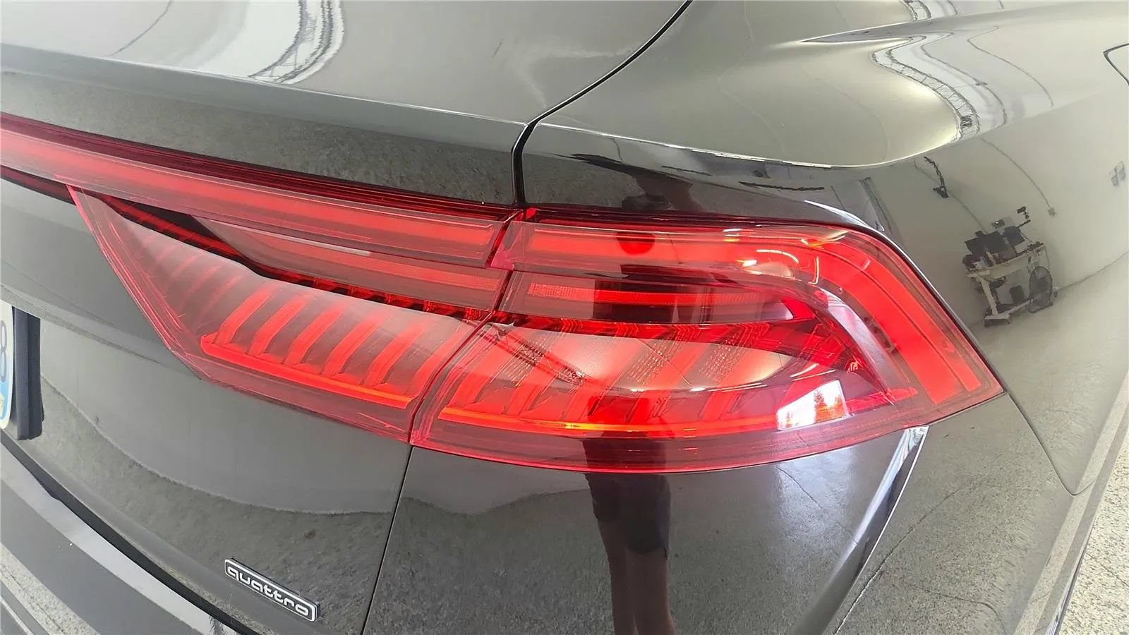 Used 2022 Audi Q8 Prestige AWD/4WD image 34