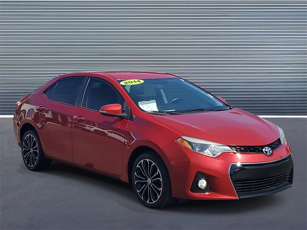 Used 2014 Toyota Corolla L image 2