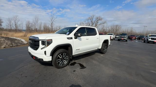 Used 2022 GMC Sierra 1500 AT4 w/ AT4 Premium Package image 4