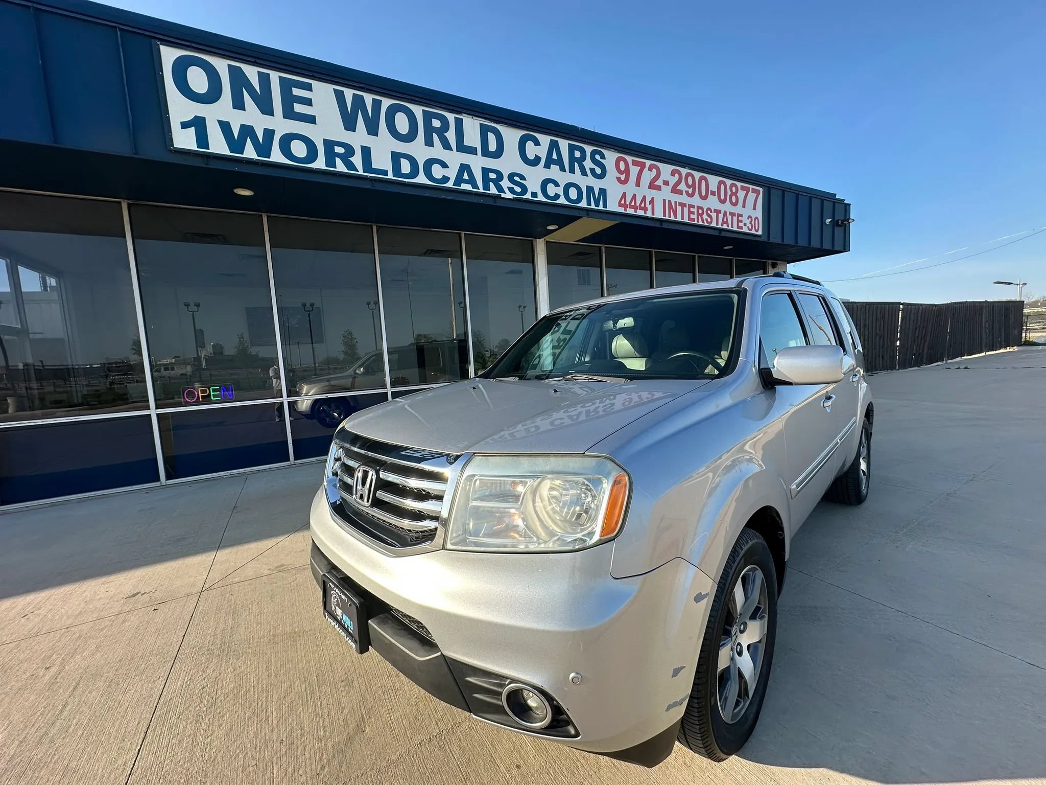 Used 2015 Honda Pilot Touring image 1