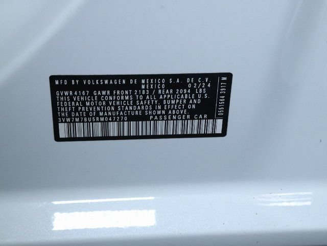 Used 2024 Volkswagen Jetta SE w/ Panoramic Sunroof Package FWD image 21