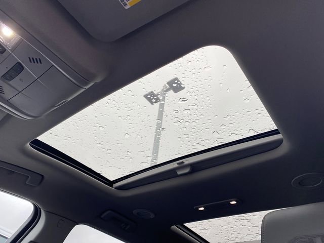 Used 2023 GMC Acadia AT4 w/ Preferred Package image 19