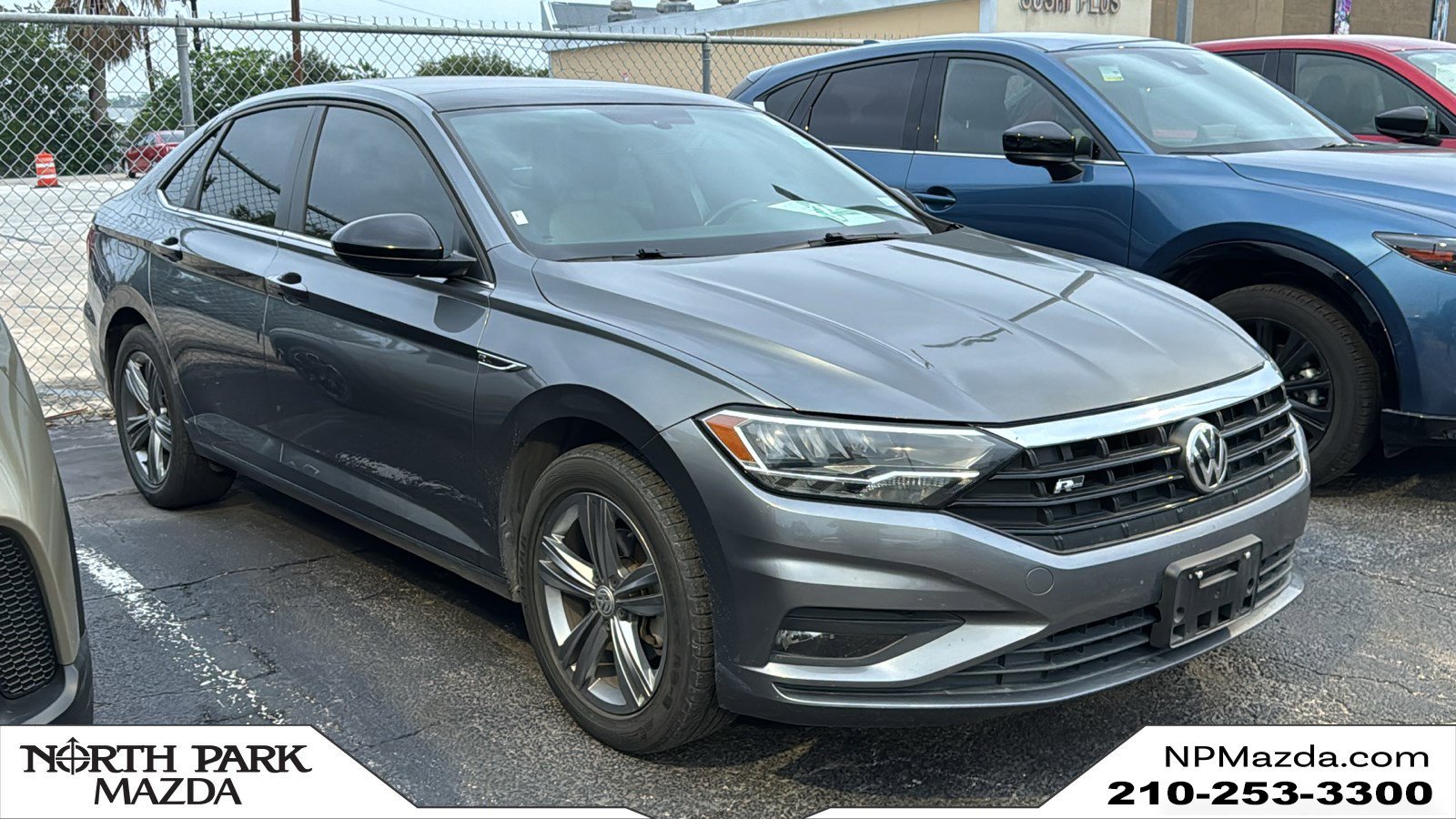 Used 2019 Volkswagen Jetta R-Line FWD image 1