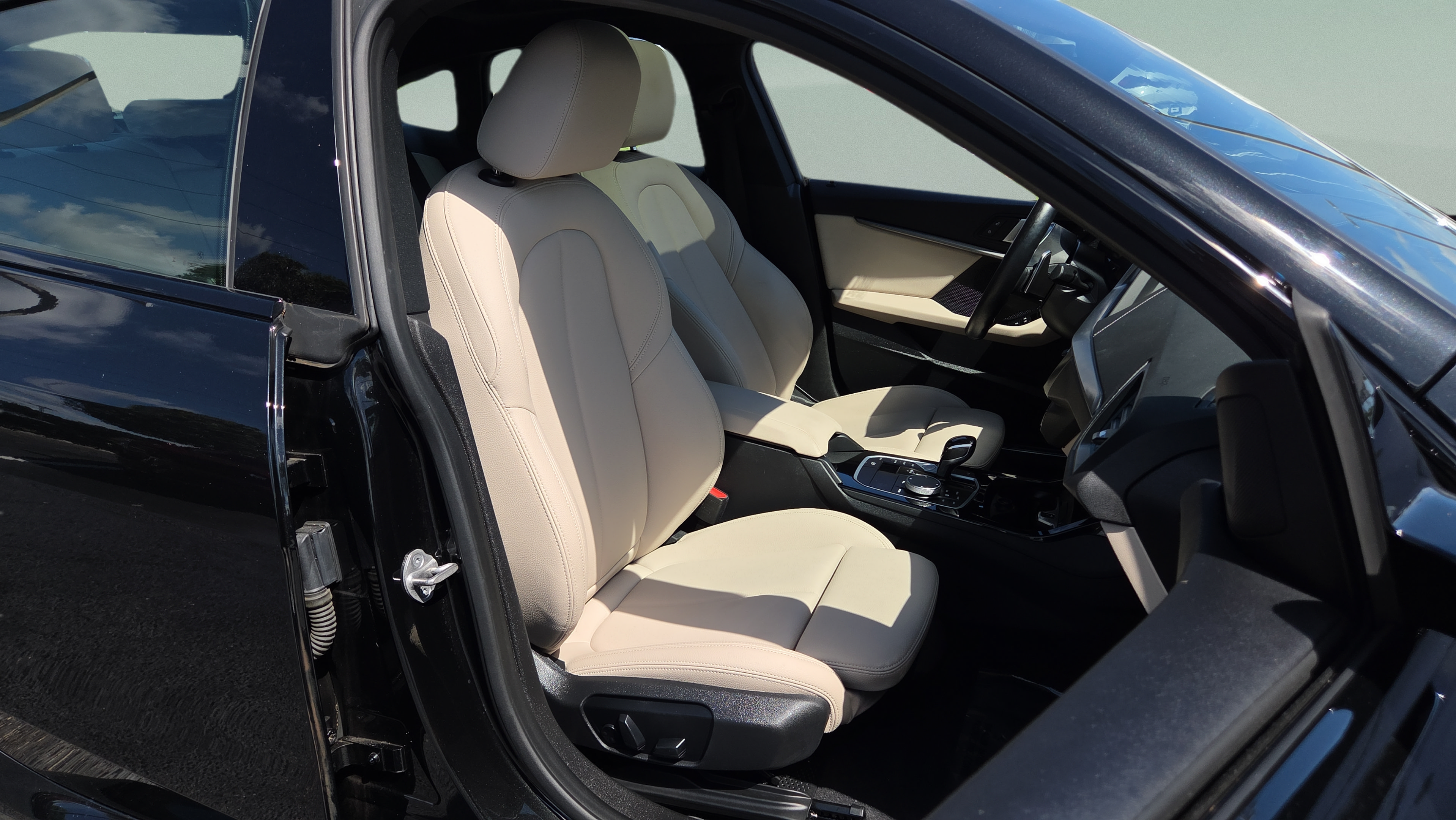 Used 2023 BMW 228i Gran Coupe w/ Dynamic Handling Package FWD image 18